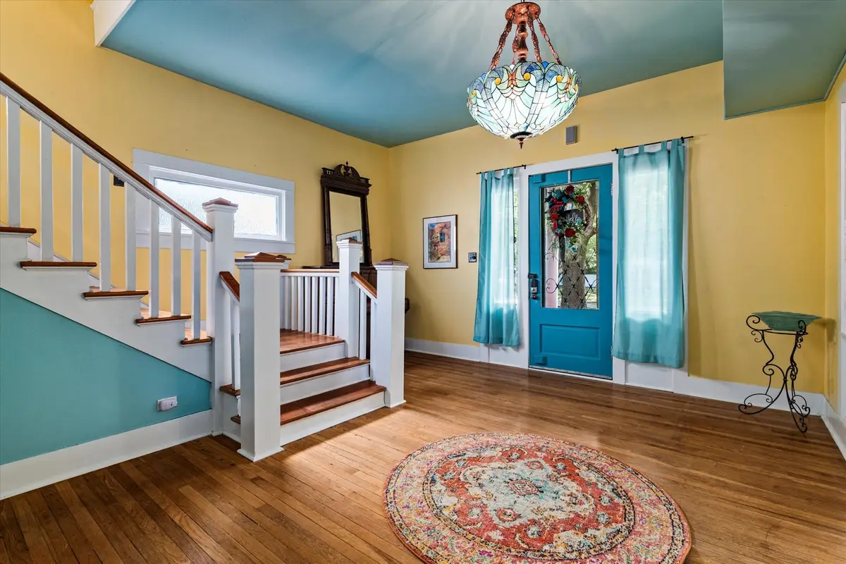 213 S Clements Street, Gainesville, TX 76240 - Image #1