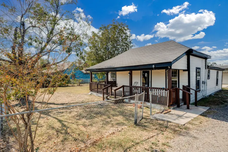 300 S Wall Street, Itasca, TX 76055 - Image #2