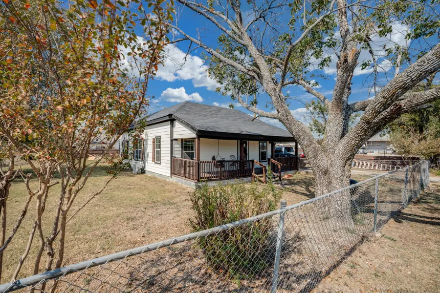 300 S Wall Street, Itasca, TX 76055 - Image #3