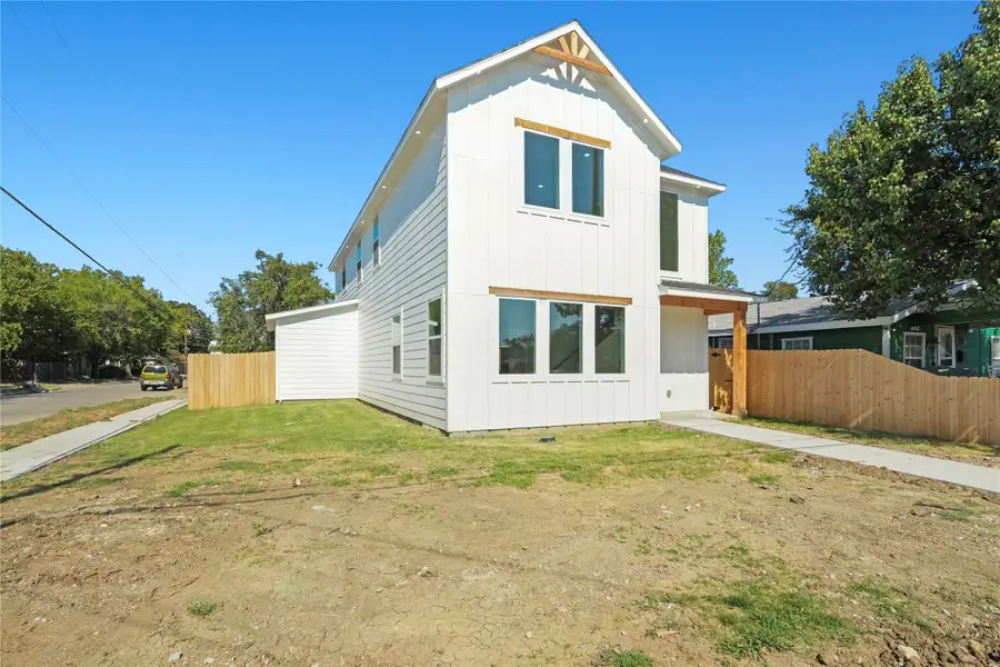 3639 Pueblo Street, Dallas, TX 75212 - Image #2