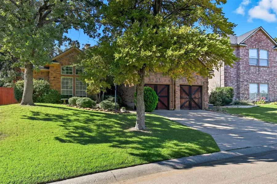 2680 Creekside Court, Highland Village, TX 75077 - Image #2