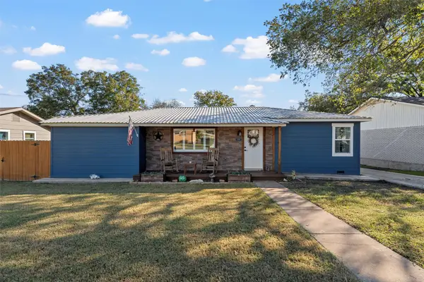 111 N Avenue R, Clifton, TX 76634