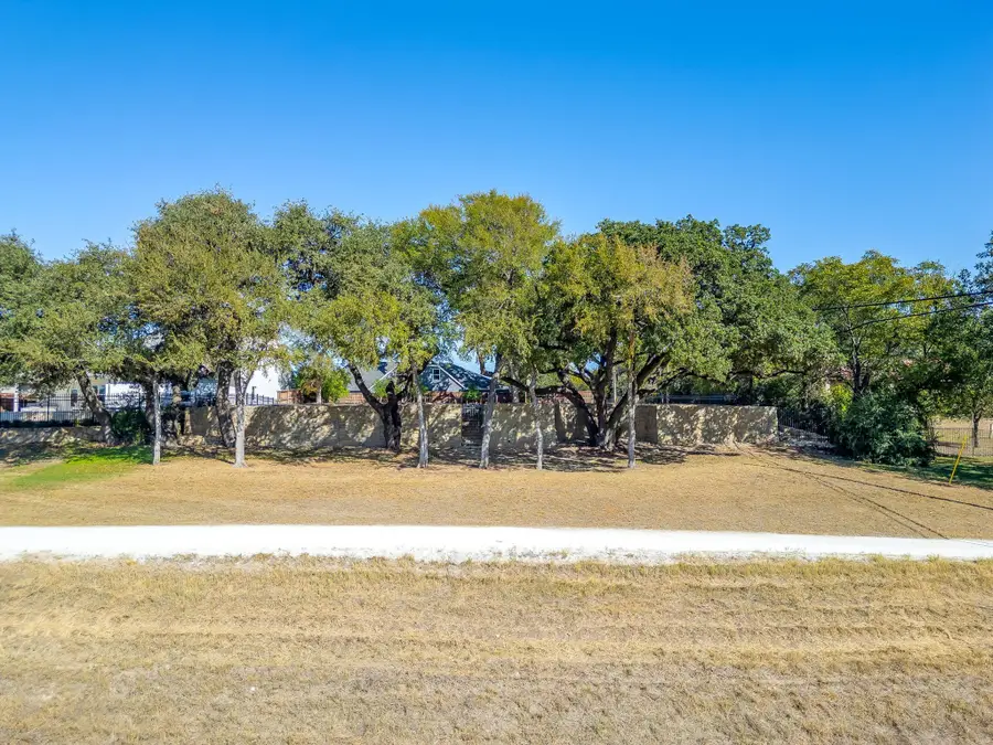 628 Athenia Drive, Fort Worth, TX 76114 - Image #3
