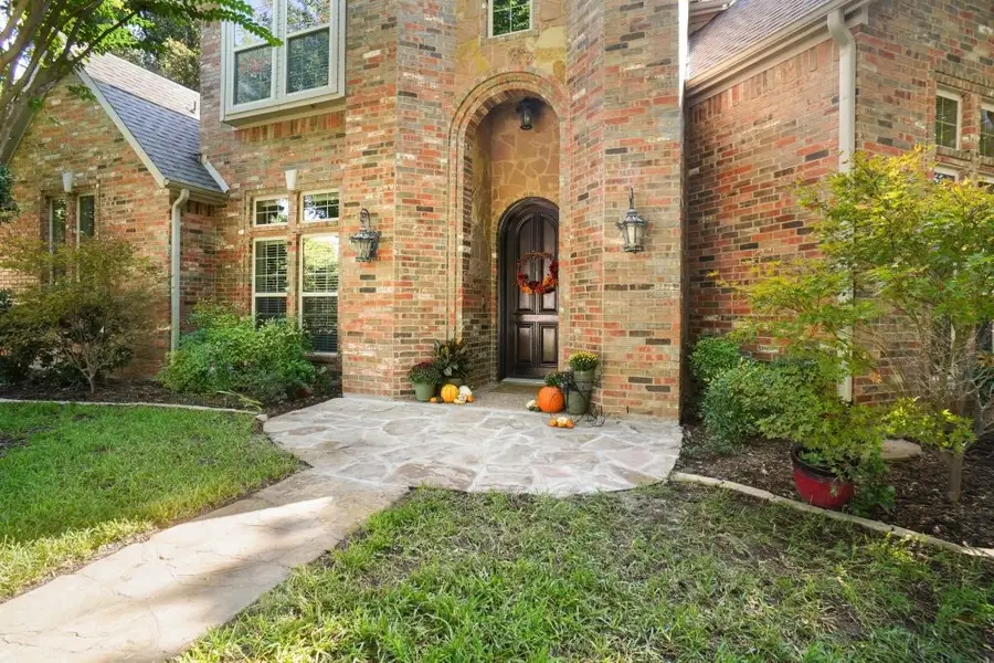 5848 River Meadows Place, Fort Worth, TX 76112 - Image #3