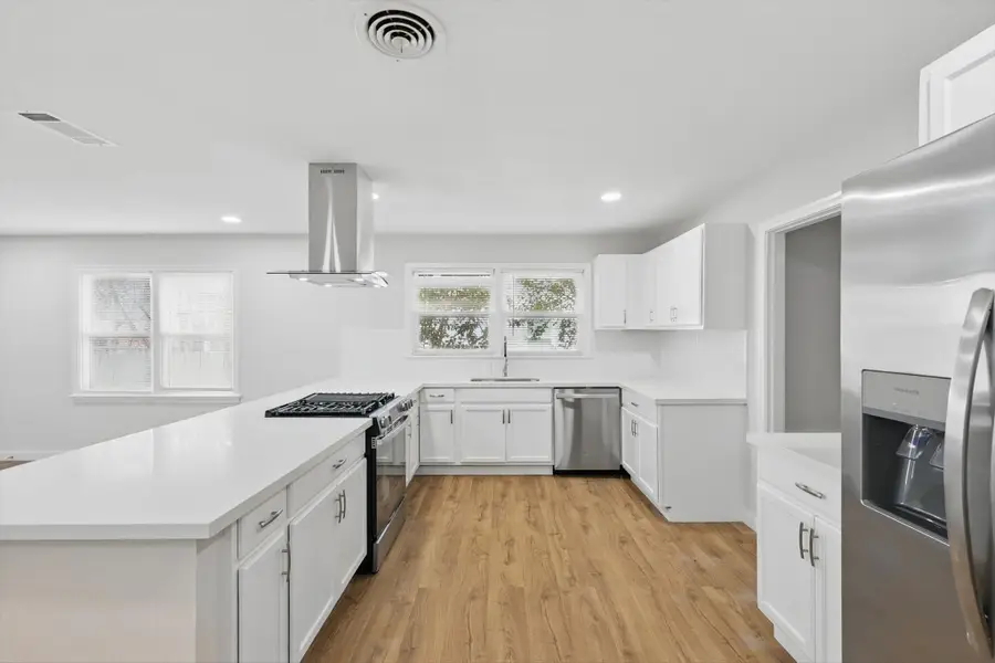 11382 Rupley Lane, Dallas, TX 75218 - Image #3