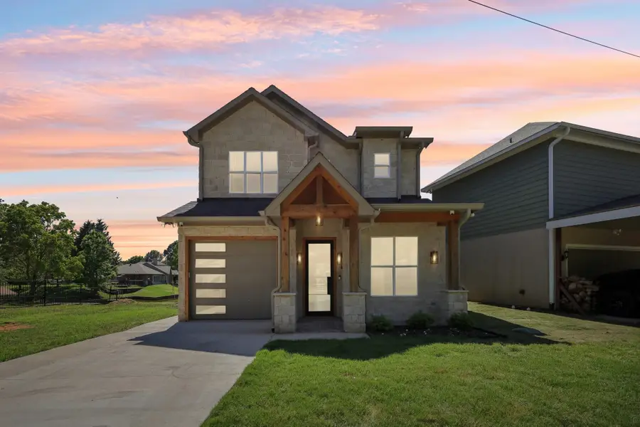 131 Hilltop Drive, Trinidad, TX 75163 - Image #2