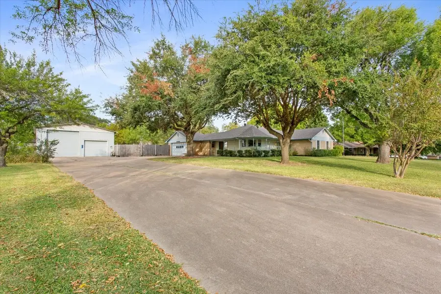 510 Dal Paso Drive, Robinson, TX 76706 - Image #2