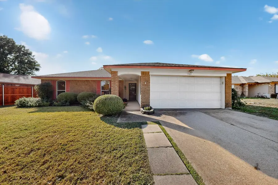 1109 Candlewood Drive, Allen, TX 75002 - Image #2