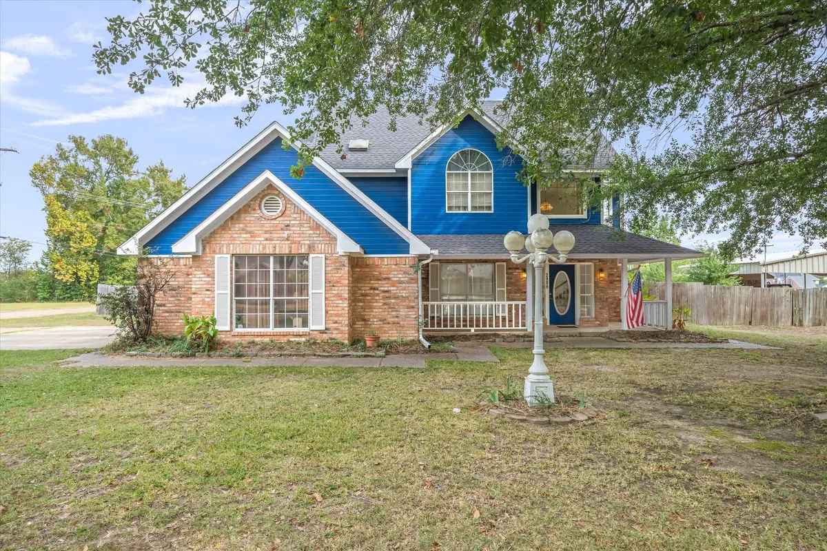 290 Sycamore Street, Van, TX 75790 - Image #1