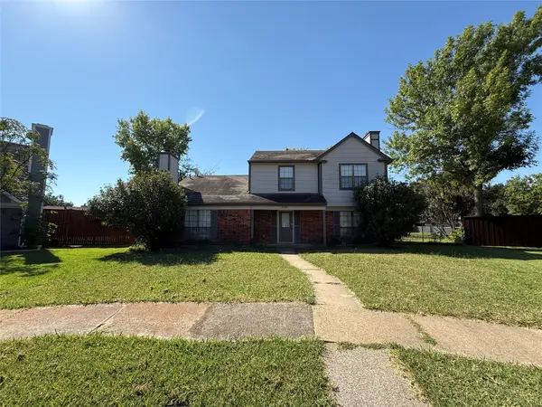 2301 Sweetbriar Court, Mesquite, TX 75150