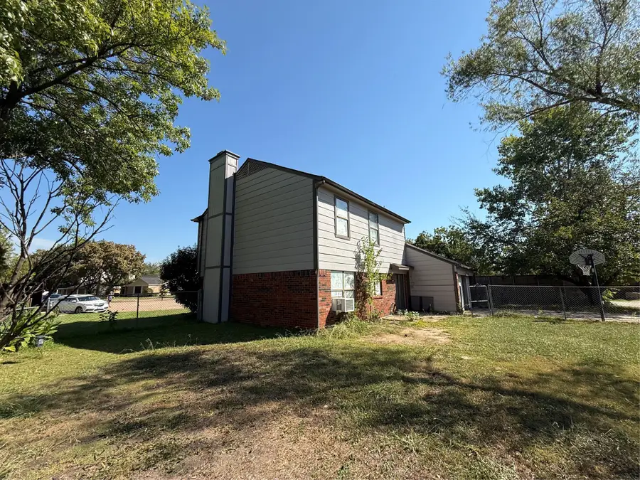 2301 Sweetbriar Court, Mesquite, TX 75150 - Image #3