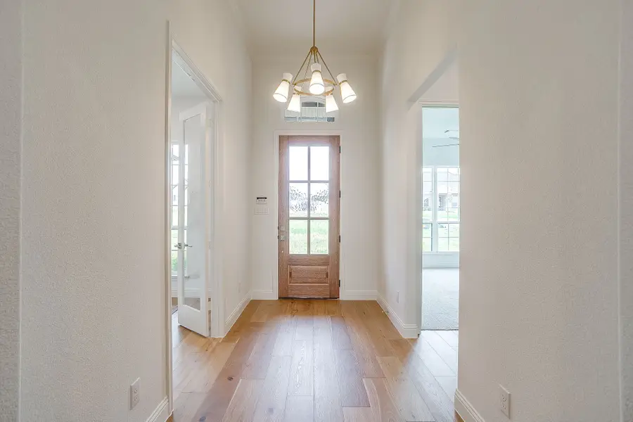 320 Slimp Bluff, Azle, TX 76020 - Image #2