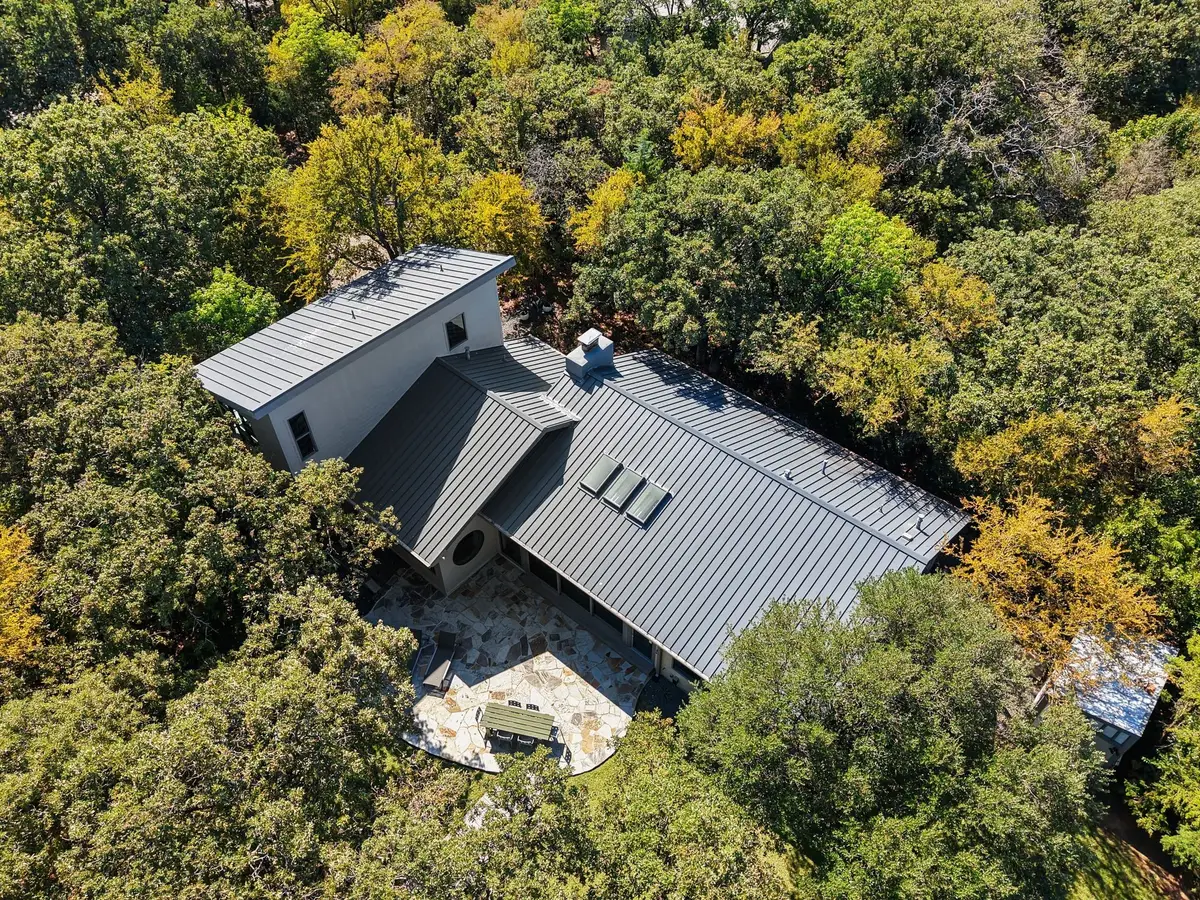 20 Horseshoe Drive, Highland Village, TX 75077 - Image #1