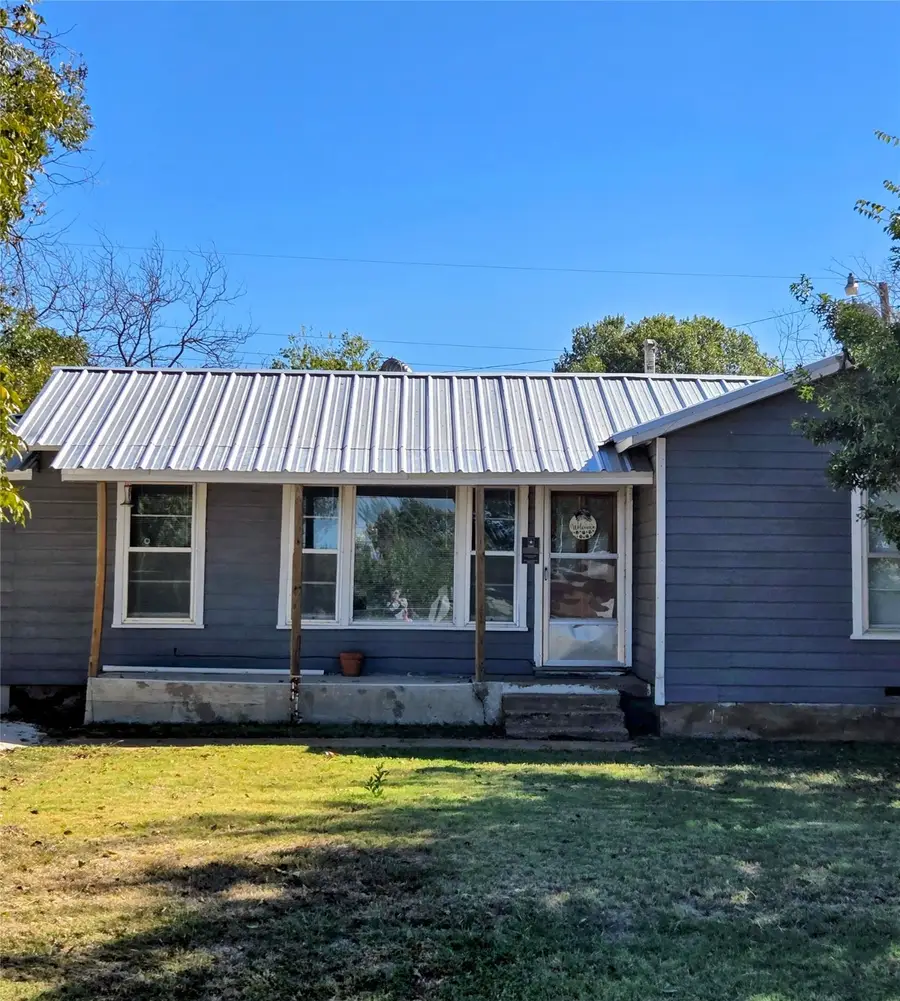 213 Blundell Street, Ranger, TX 76470 - Image #3