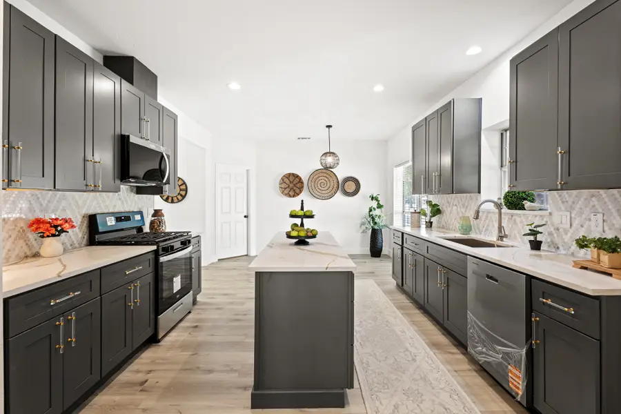 9502 Heartstone Lane, Rowlett, TX 75087 - Image #3