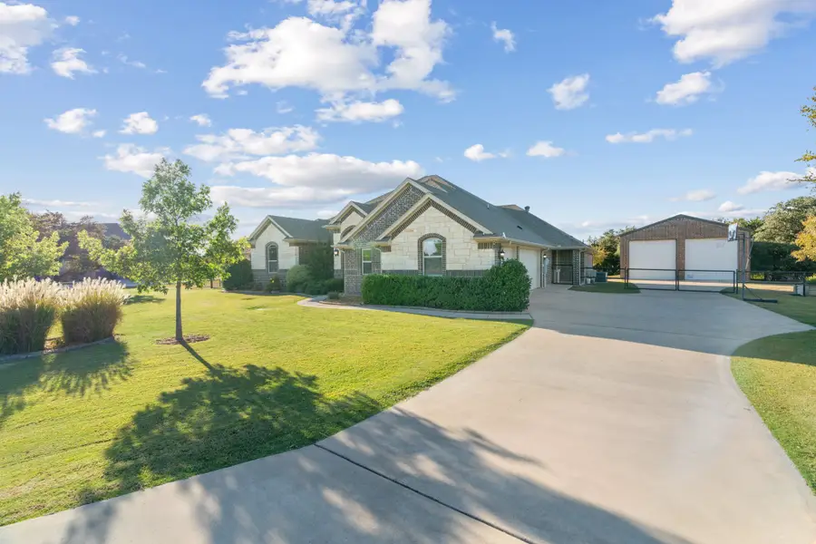109 Maral Lane, Azle, TX 76020 - Image #2
