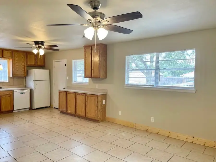 1310 W 12th Street, Cisco, TX 76437 - Image #3