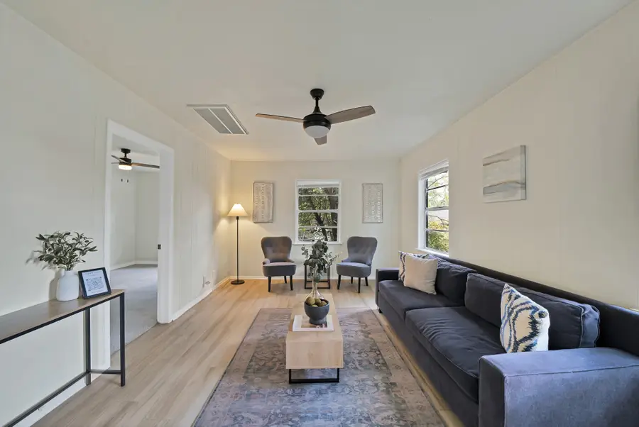 1312 Westwick Drive, River Oaks, TX 76114 - Image #3