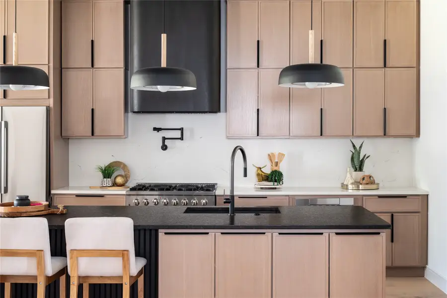 4322 Sexton Lane, Dallas, TX 75229 - Image #2