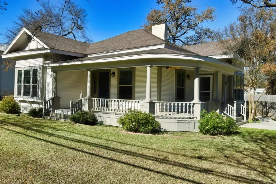269 E Holley Street, Alba, TX 75410 - Image #2