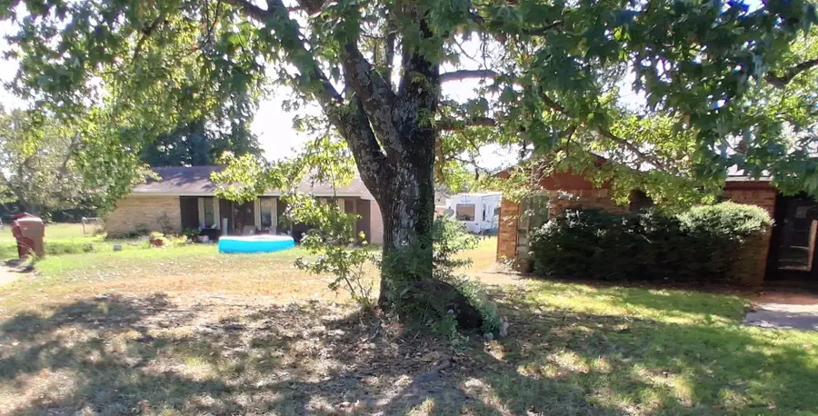 309 Dorothy Orton, Hugo, OK 75743 - Image #2