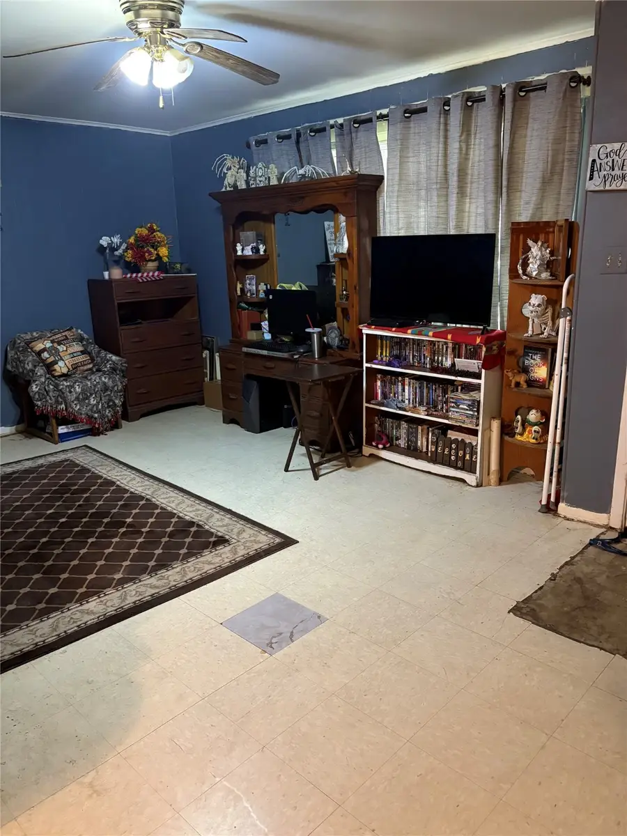 603 N Stallworth, Rosebud, TX 76570 - Image #3