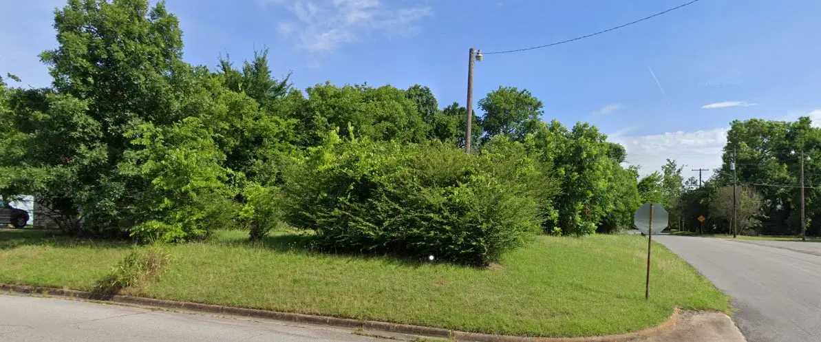 930 N Mirick Avenue, Denison, TX 75020 - Image #1