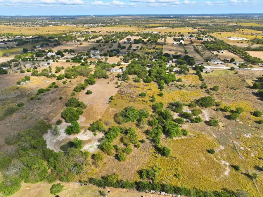 8701 Clearview Drive, Joshua, TX 76058 - Image #2