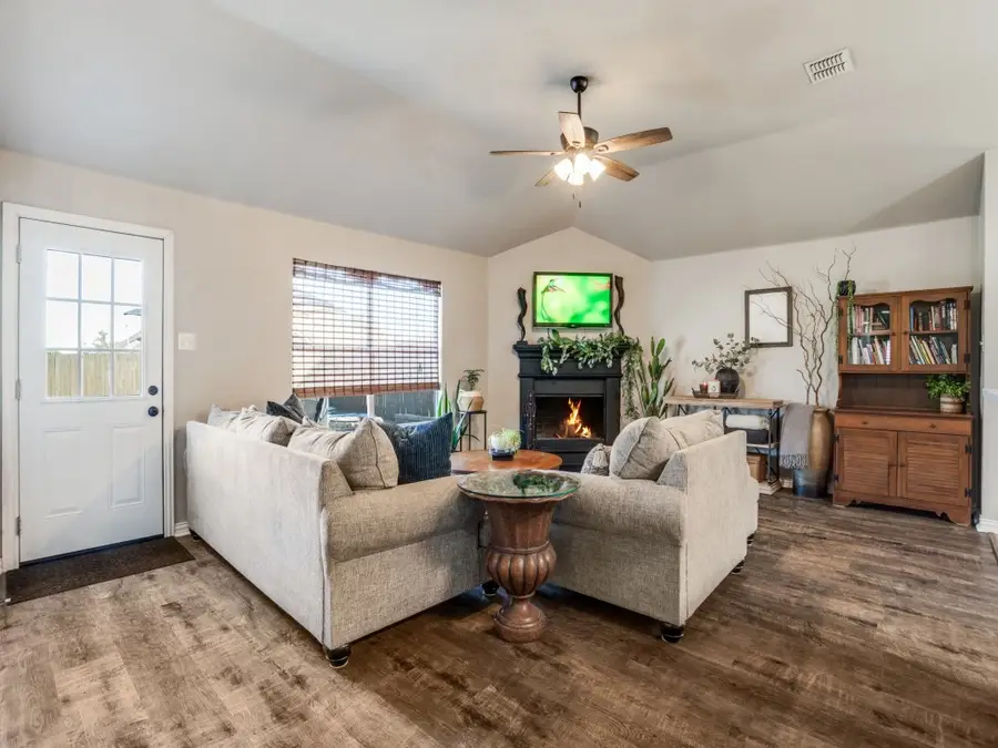 316 Tarpan Trail, Celina, TX 75009 - Image #3