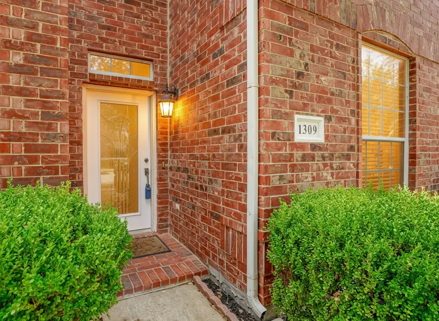 1309 Hazelwood Drive, Allen, TX 75002 - Image #3