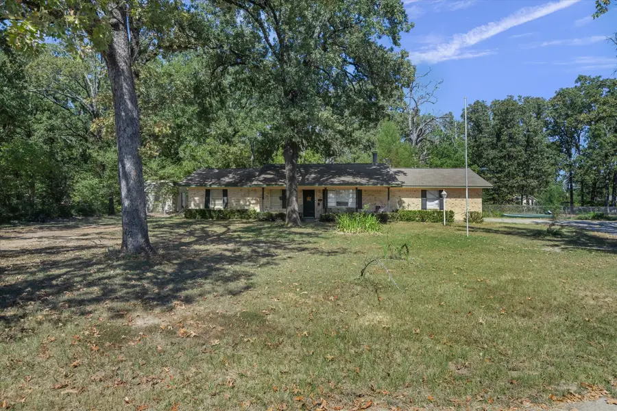 215 N Oaks Drive, Grand Saline, TX 75140 - Image #3