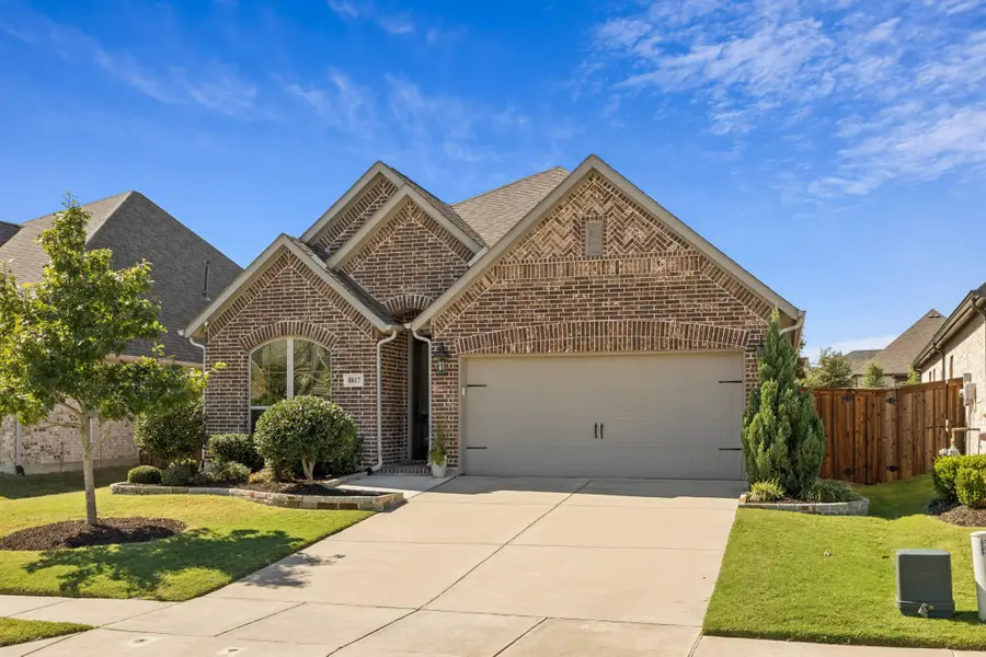 8817 Navidad Falls Drive, McKinney, TX 75071 - Image #2