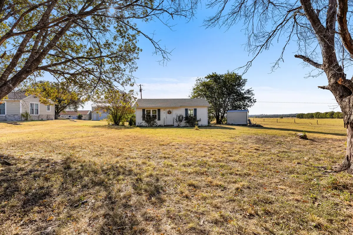 709 Old Rosenthal Road, Lorena, TX 76655 - Image #1