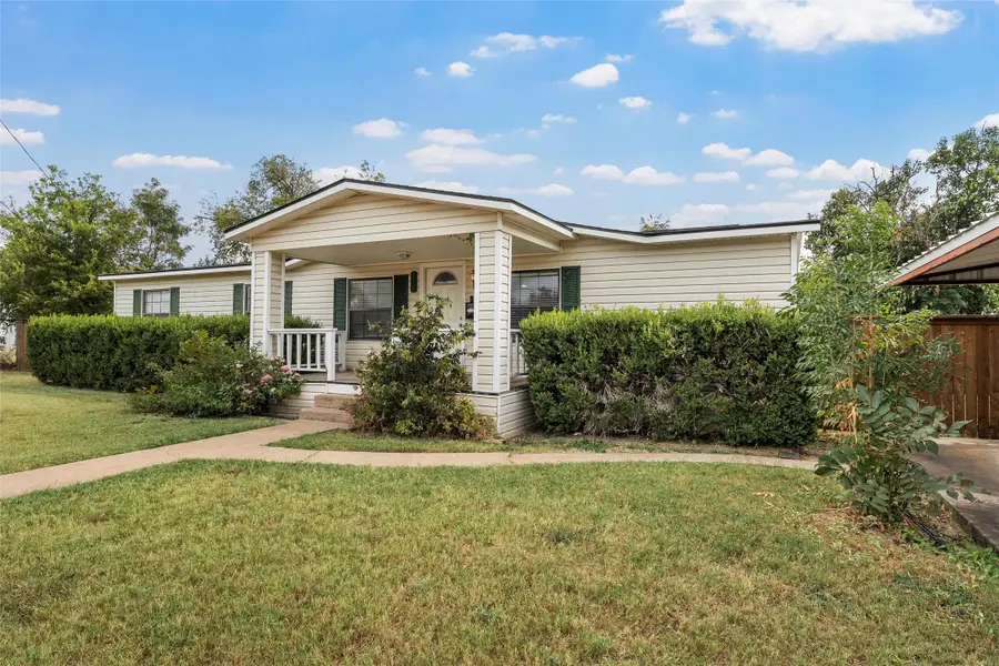 210 W 9th Street, McGregor, TX 76657 - Image #2