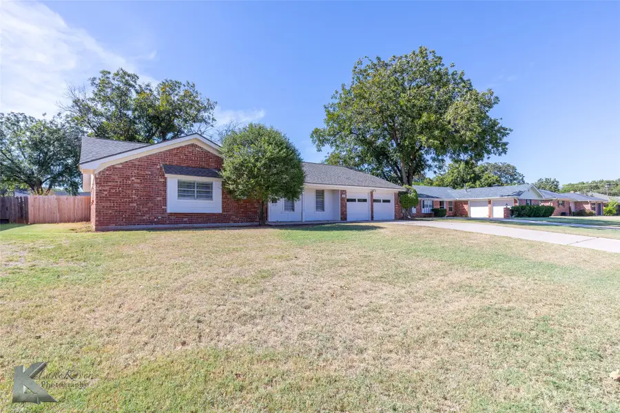 2118 Brentwood Drive, Abilene, TX 79605 - Image #2