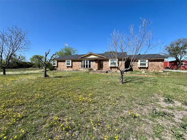 377 County Road 3244, Hico, TX 76457