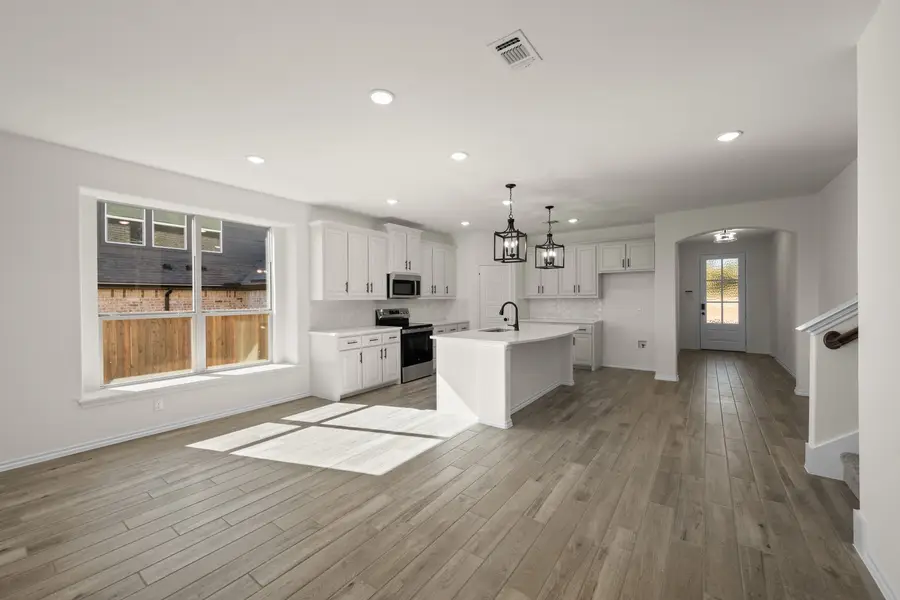 520 Waterford Park Boulevard, Weatherford, TX 76087 - Image #3