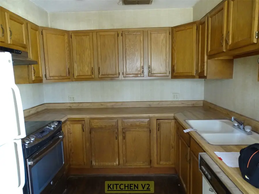 1208 Walnut Street, Sweetwater, TX 79556 - Image #2