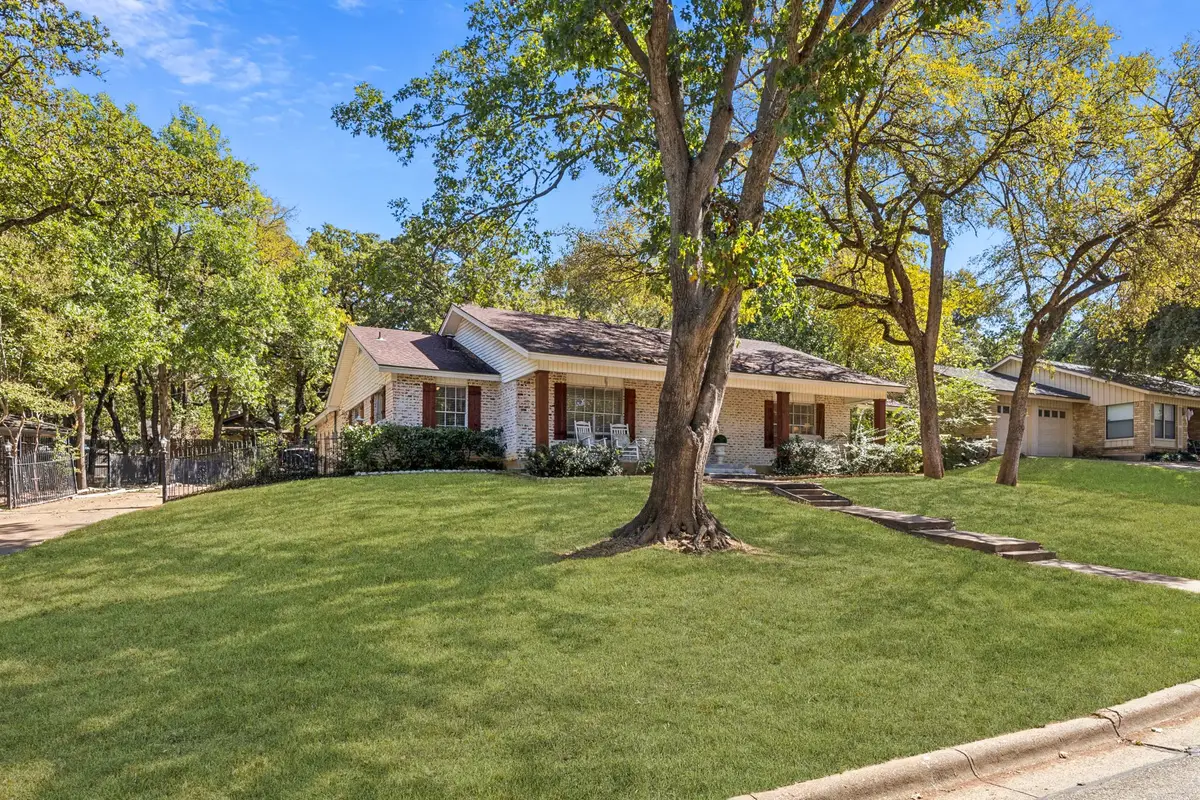 3528 Sheffield Drive, Arlington, TX 76013 - Image #1