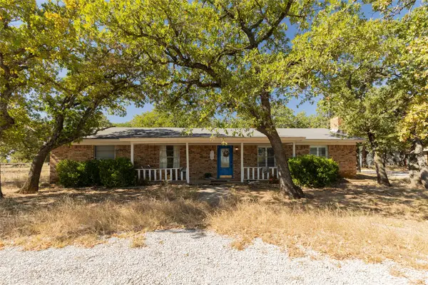 180 County Road 3561, Paradise, TX 76073