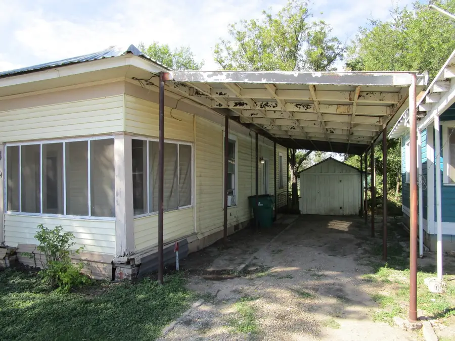 504 S Concho Street, Coleman, TX 76834 - Image #3
