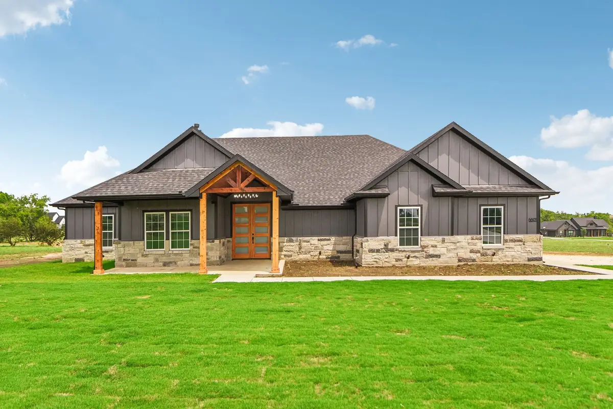 6605 Buffalo Ridge Circle, Godley, TX 76044 - #1