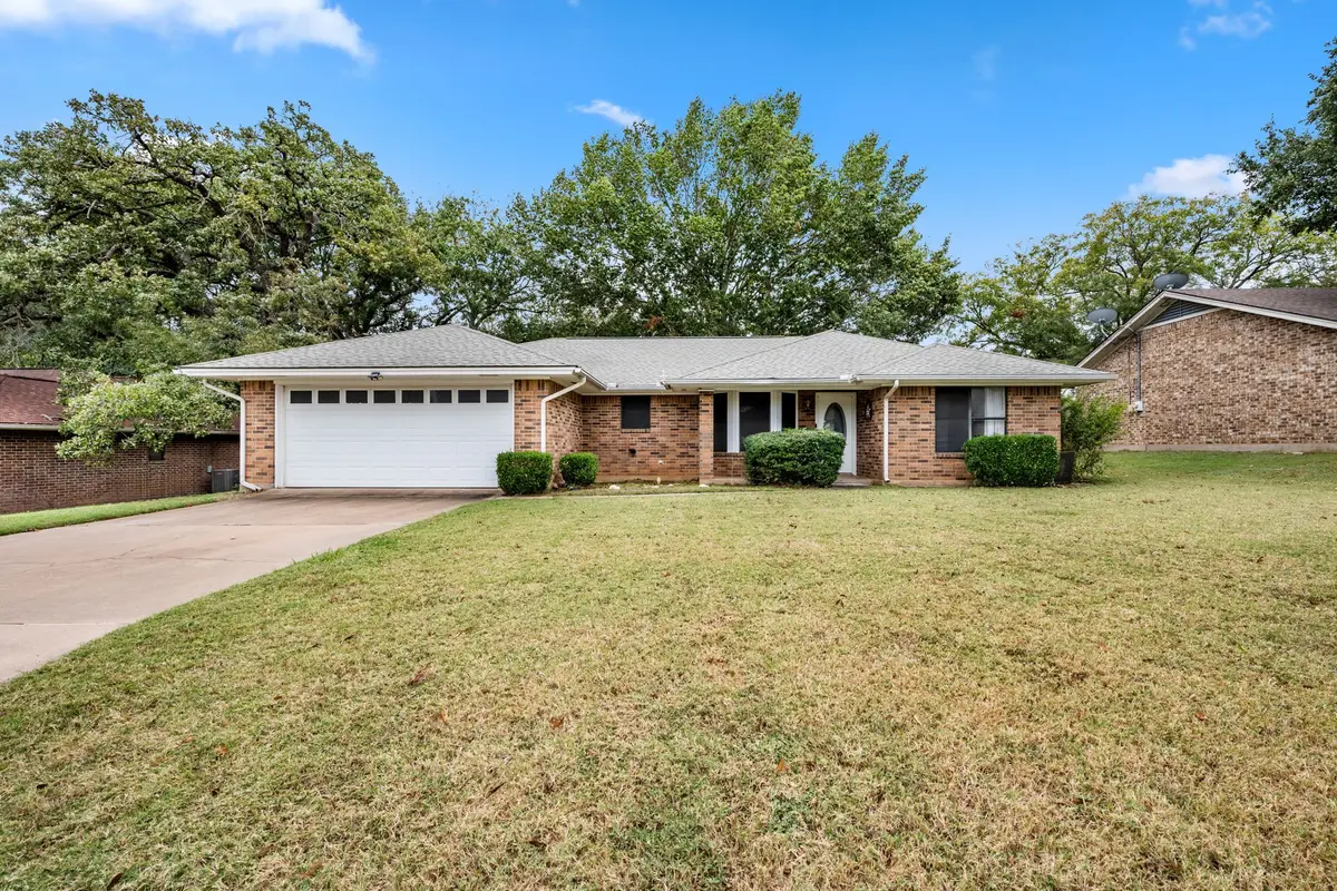 137 Blue Jay Street, Stephenville, TX 76401 - Image #1