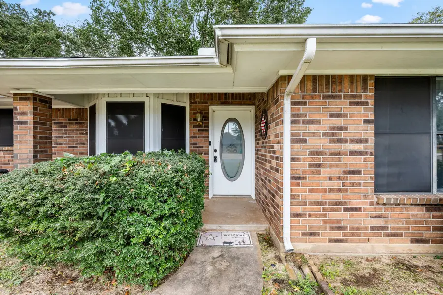 137 Blue Jay Street, Stephenville, TX 76401 - Image #2