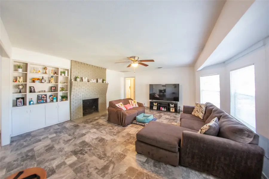 630 Faucett Street, Blossom, TX 75416 - Image #2