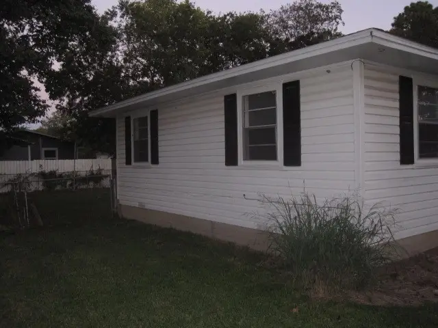 622 Franklin Avenue, Pottsboro, TX 75076 - Image #2