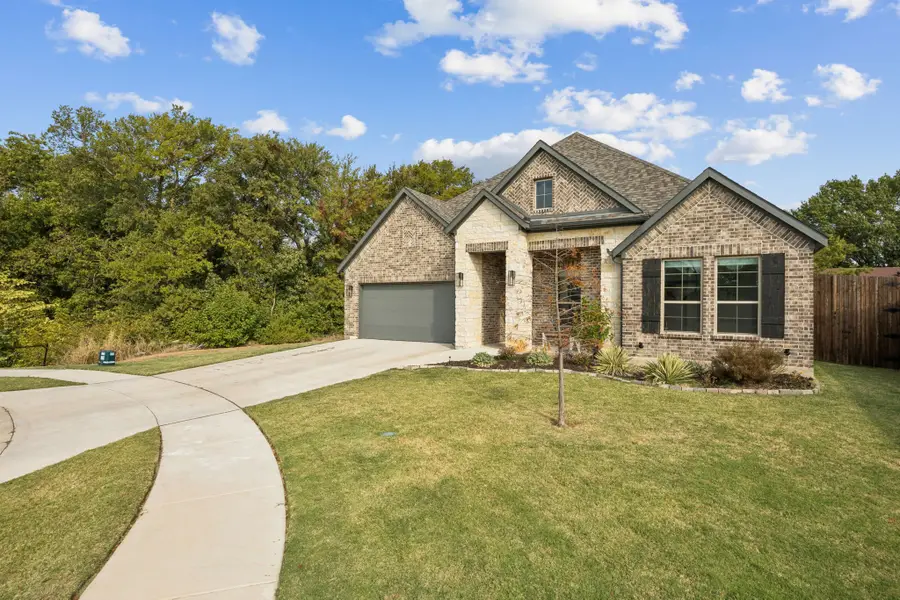 105 Spring Run Drive, Decatur, TX 76234 - Image #2