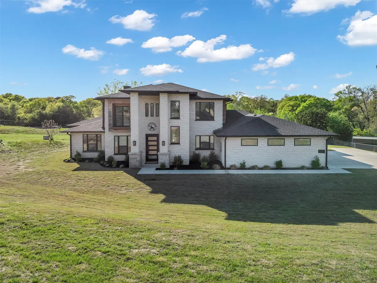 175 Bittersweet Trail, Weatherford, TX 76088 - Image #1