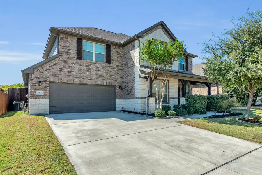 5929 Scottsdale Lane, Fort Worth, TX 76179 - Image #2
