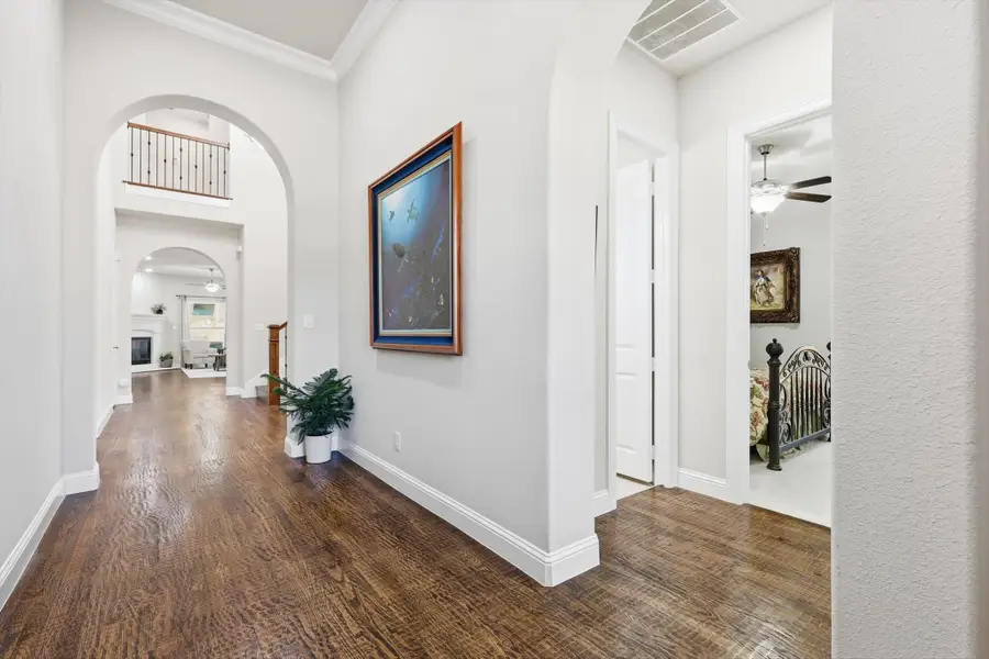 708 Petunia Drive, Lantana, TX 76226 - Image #2